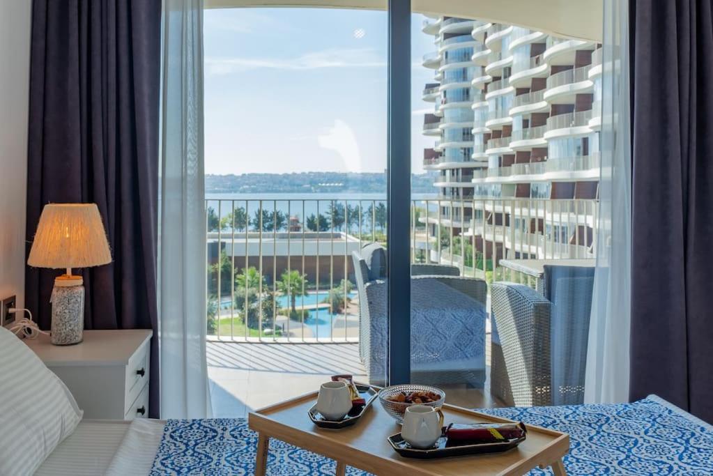 Golden Stones House Sea And Lake View Истанбул Екстериор снимка