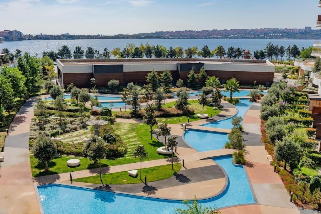Golden Stones House Sea And Lake View Истанбул Екстериор снимка
