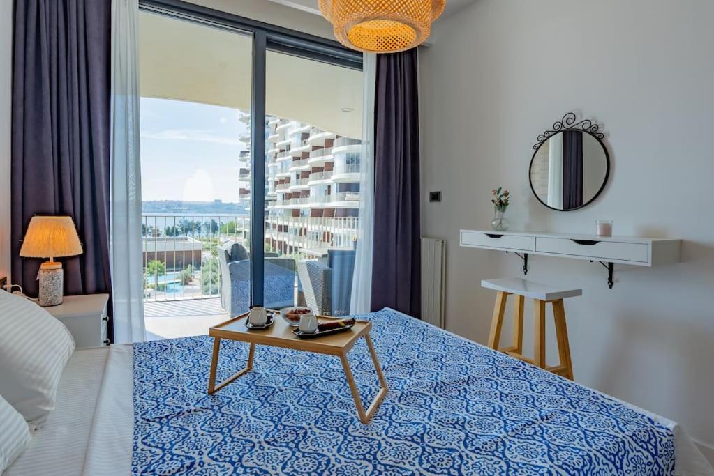 Golden Stones House Sea And Lake View Истанбул Екстериор снимка